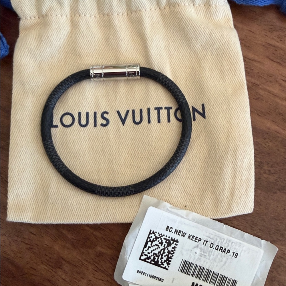 Louis Vuitton keep it bracelet with Silver Clasp size 19 - Picture 11 of 13